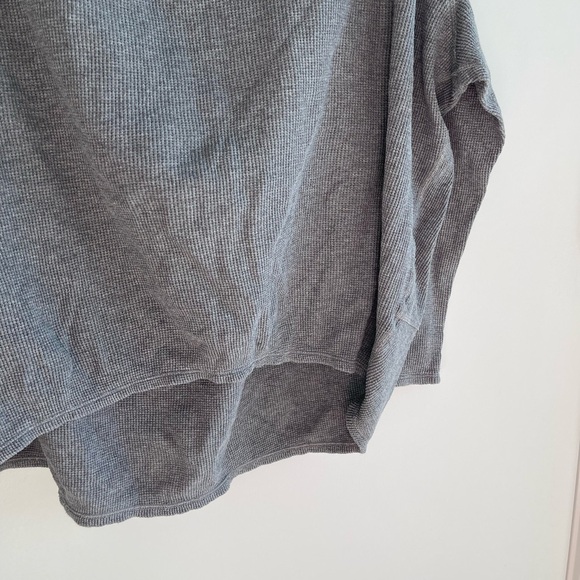 Lululemon Grey Ribbed Long sleeve - Picture 2 of 6